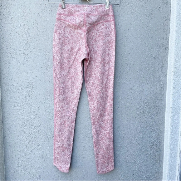 GYMSHARK Womens Compression Fit Fleur Texture Leggings Sz XS Dusky Pink Marl - Picture 2 of 6